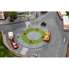 Kreisverkehr und Verkehrsinsel