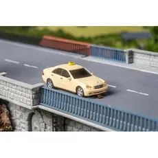 MB C-Klasse Taxi (HERPA)