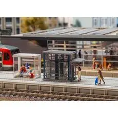 Moderner Aufzug mit Antriebsteilen