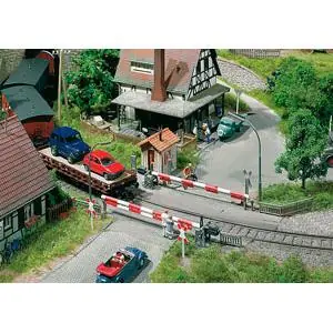 Beschrankter Bahnübergang