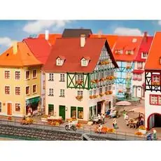 Stadthaus mit Passage