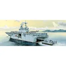 1/700 LHD-2 USS Essex