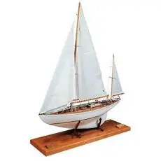 1/20 Segelyacht Dorade *