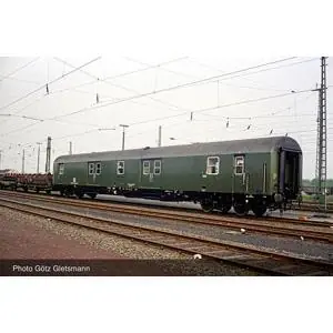 DBP, 2-tlg. Set 4-achs. Postwagen Post-mrz, in Grün