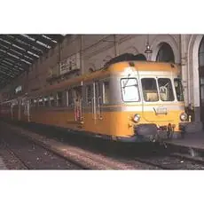 SNCF, 2-tlg. Dieseltriebwagen RGP2 Reihe X 2700, Orange/Grau
