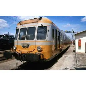 SNCF, 2-tlg. Dieseltriebwagen RGP2 Reihe X 2700, Orange/Grau
