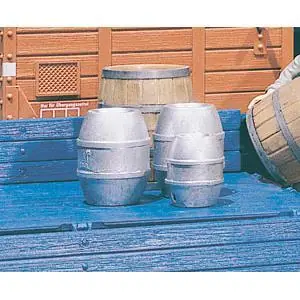 4 Bierfässer
