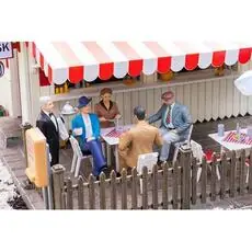 Sitzende Restaurantgäste