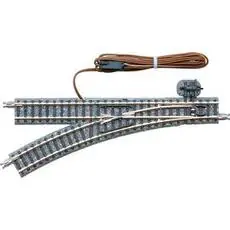 Elektrische Weiche, links, in Schotterbettung