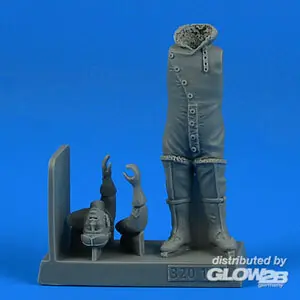 German and Austro-Hungarian WWI Pilot in 1:32