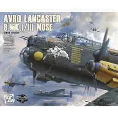 Bugansicht der Avro Lancaster B Mk.I/III mit vollständiger Innenausstattung im Maßstab 1:32 Bugansicht der Avro Lancaster B Mk.I/III mit vollständiger Innenausstattung im Maßstab 1:32