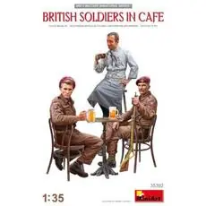 British Soldiers in Cafe in 1:35