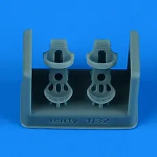 German Luftwaffe WWII pedals - early v. in 1:32