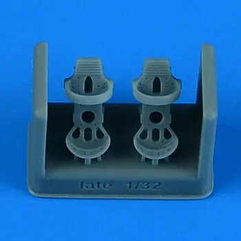 German Luftwaffe WWII pedals - late v. in 1:32
