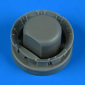 F4U-1 opened engine flaps in 1:72