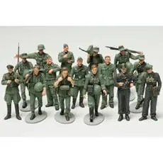 1:48 WWII Figuren-Set Dt.Infa.Manöv.(15)