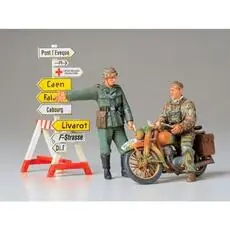 1:35 Diorama-Set Motorrad m.Wegwei.(2)
