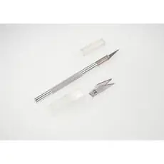Cuttermesser mit 5 Klingen
