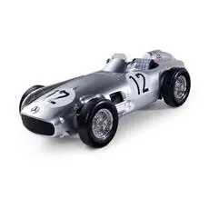 1:8 IXO Mercedes W196 Moss #12