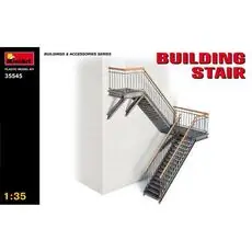 1:35 Gebäudetreppe
