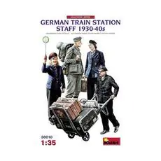 1:35 Fig. Dt. Bahnhofsper. 1930-40s (4)