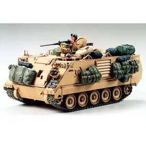 1:35 US M113A2 Man.-Transporter Wüste(2)