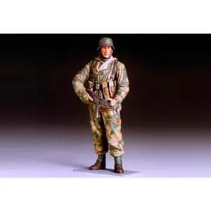1:16 WWII Figur Dt. Infant.Soldat Winter