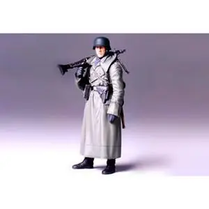 1:16 WWII Figur Dt.Soldat m.Mantel u.MG